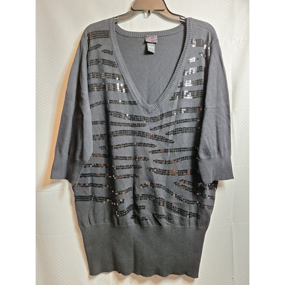 TORRID Sequin Front V-Neck Pullover Sweater Sz 4 Black Whimsigoth Witchy Holiday